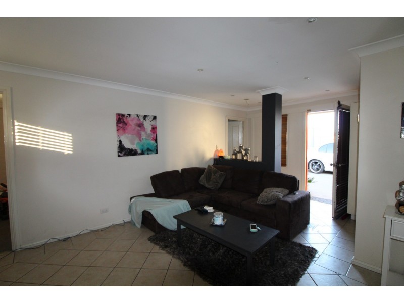 4/23 Argyle Street, Camden NSW 2570