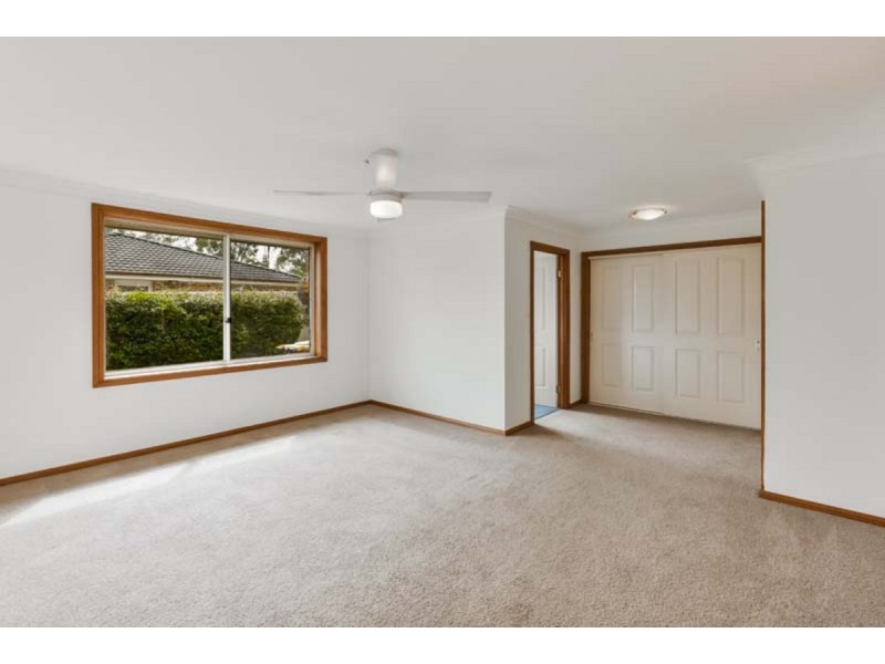 5 Cavers Place, Currans Hill NSW 2567