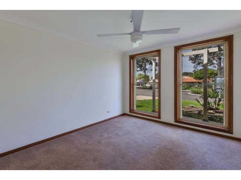 5 Cavers Place, Currans Hill NSW 2567