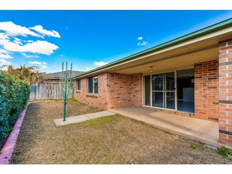 5 Cavers Place, Currans Hill NSW 2567