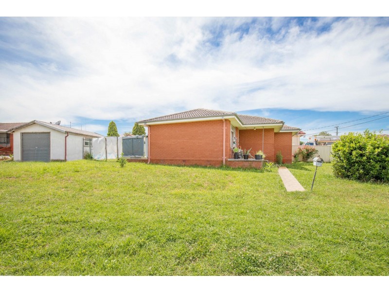 3 Lester Street, Lurnea NSW 2170