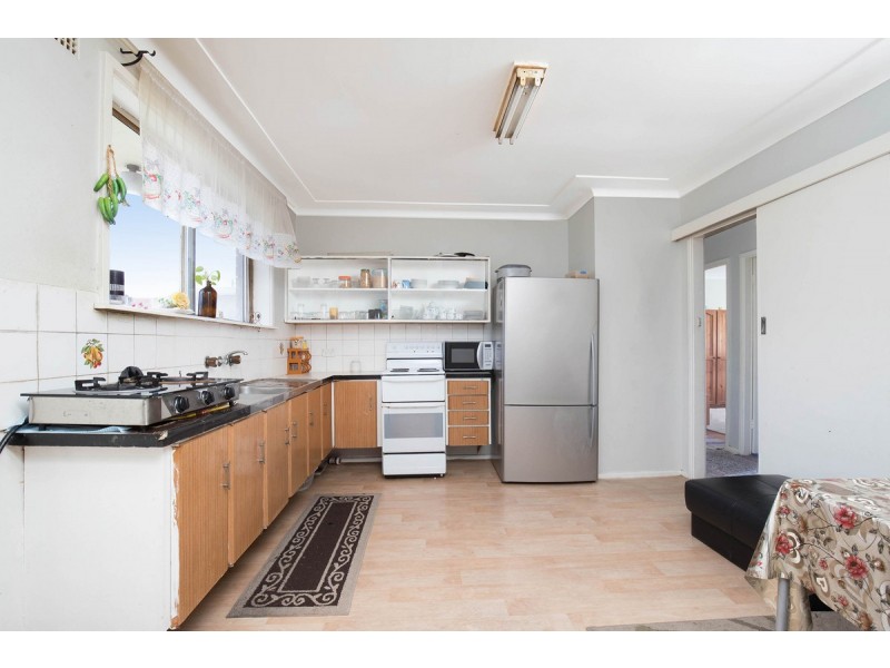 3 Lester Street, Lurnea NSW 2170