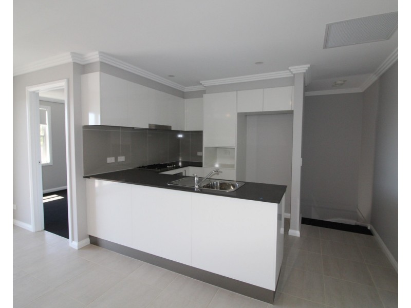 19/2 Wire Lane, Camden South NSW 2570