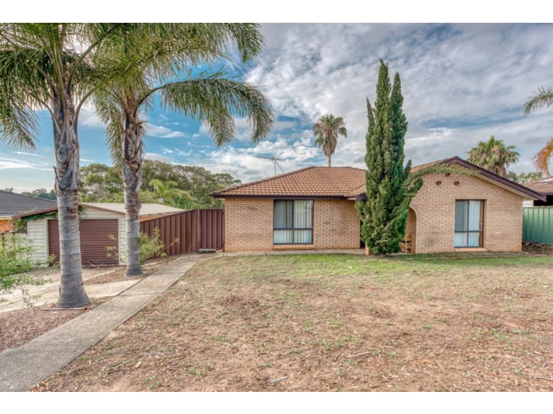 7 Brownlow Place, Ambarvale NSW 2560