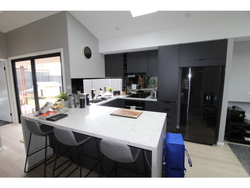 8a Mulgara Place, St Helens Park NSW 2560