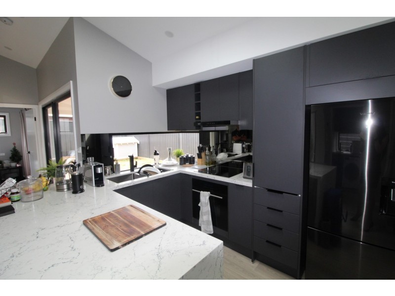 8a Mulgara Place, St Helens Park NSW 2560