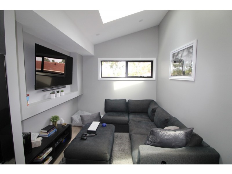 8a Mulgara Place, St Helens Park NSW 2560