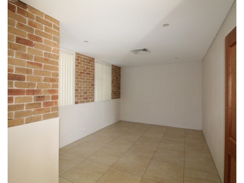1 Greta Avenue, Harrington Park NSW 2567