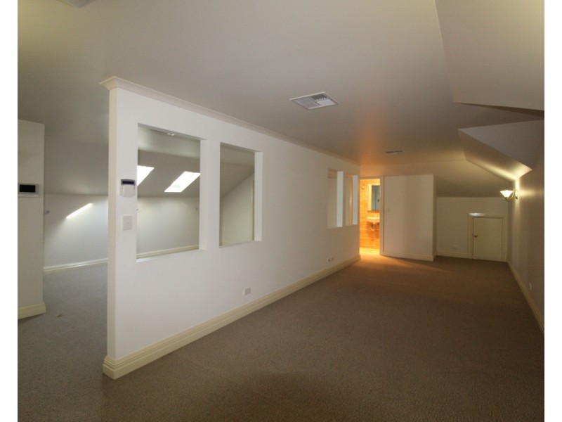 1 Greta Avenue, Harrington Park NSW 2567