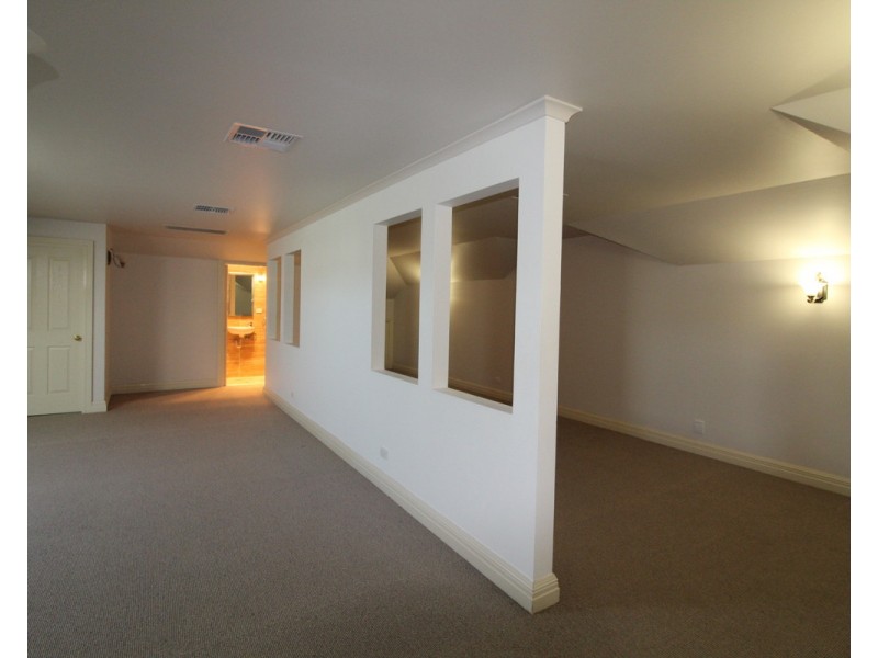 1 Greta Avenue, Harrington Park NSW 2567