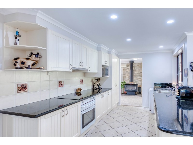 415 Calf Farm Road, Mount Hunter NSW 2570