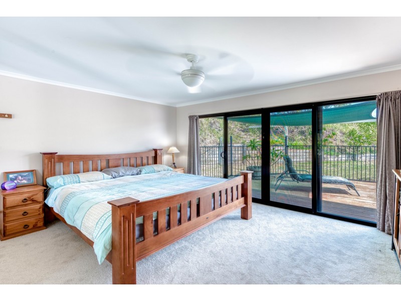 415 Calf Farm Road, Mount Hunter NSW 2570