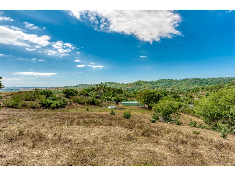 415 Calf Farm Road, Mount Hunter NSW 2570