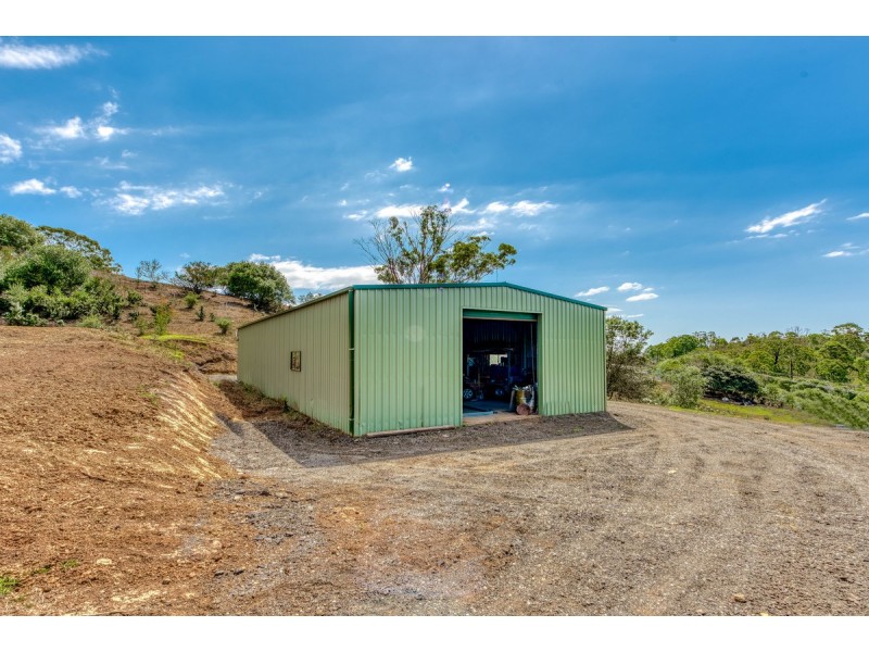 415 Calf Farm Road, Mount Hunter NSW 2570