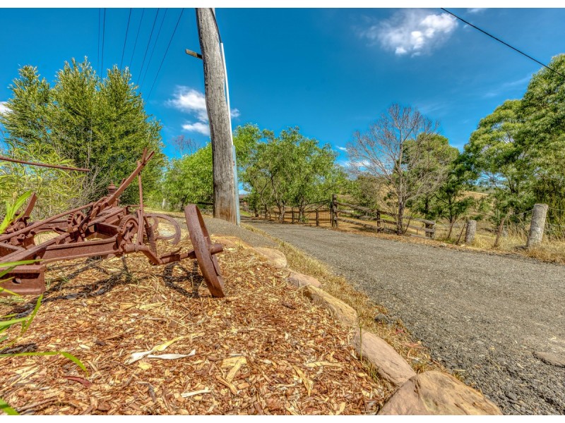 415 Calf Farm Road, Mount Hunter NSW 2570
