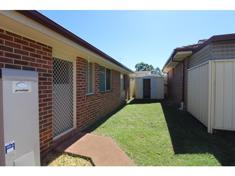 4B Hodges Place, Currans Hill NSW 2567