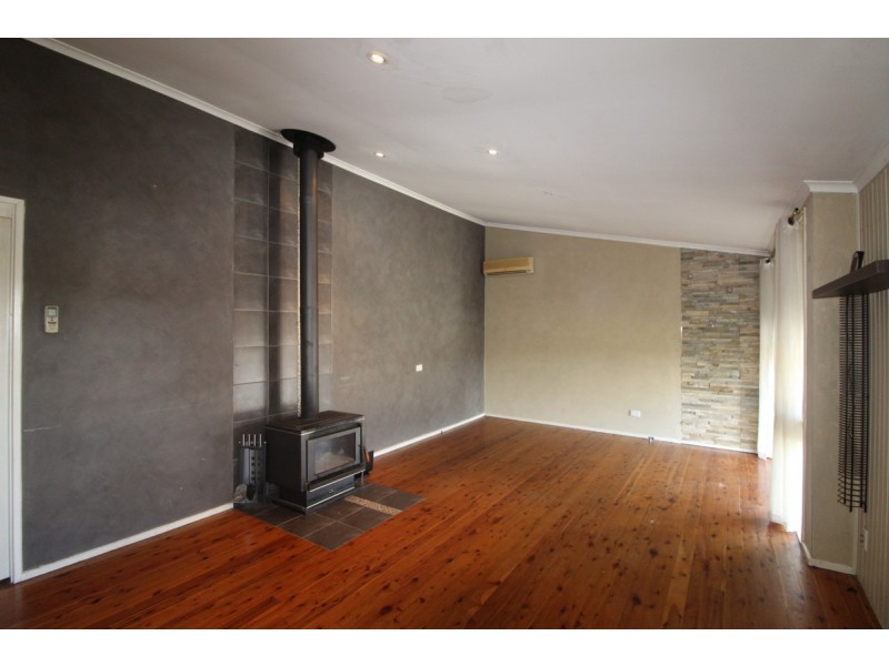 13 Bourke Place, Camden South NSW 2570