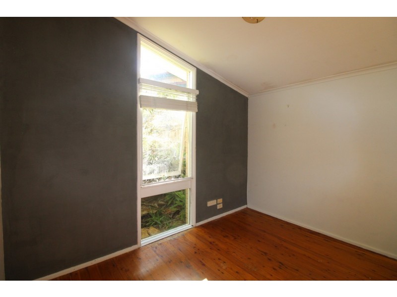 13 Bourke Place, Camden South NSW 2570