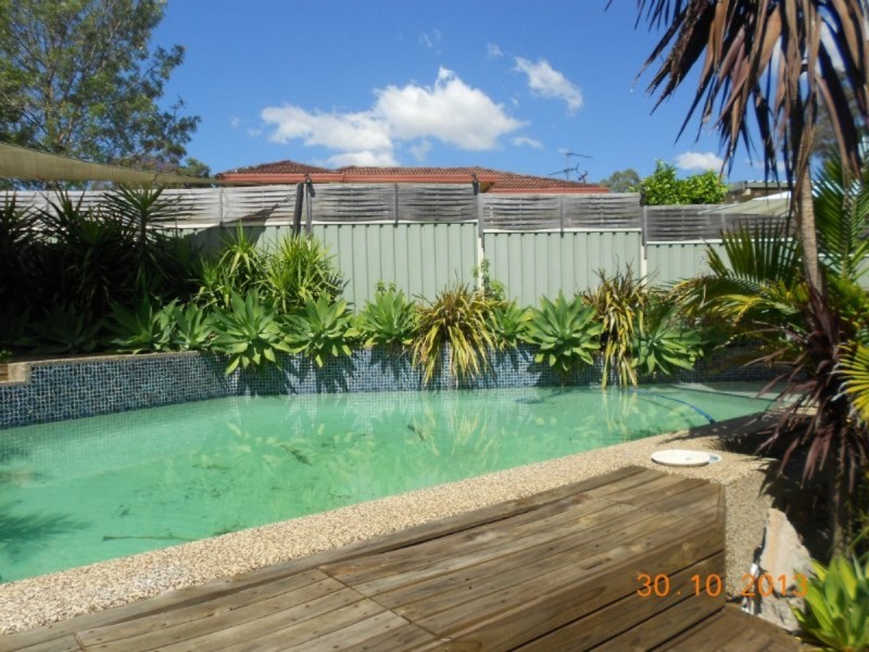 13 Bourke Place, Camden South NSW 2570