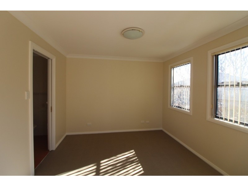 8A/92-98 Glenfield Drive, Currans Hill NSW 2567