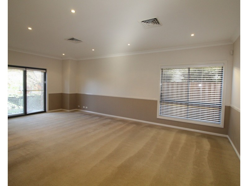 9 Bridgewater Boulevard, Camden Park NSW 2570