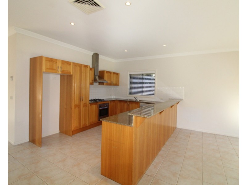 9 Bridgewater Boulevard, Camden Park NSW 2570
