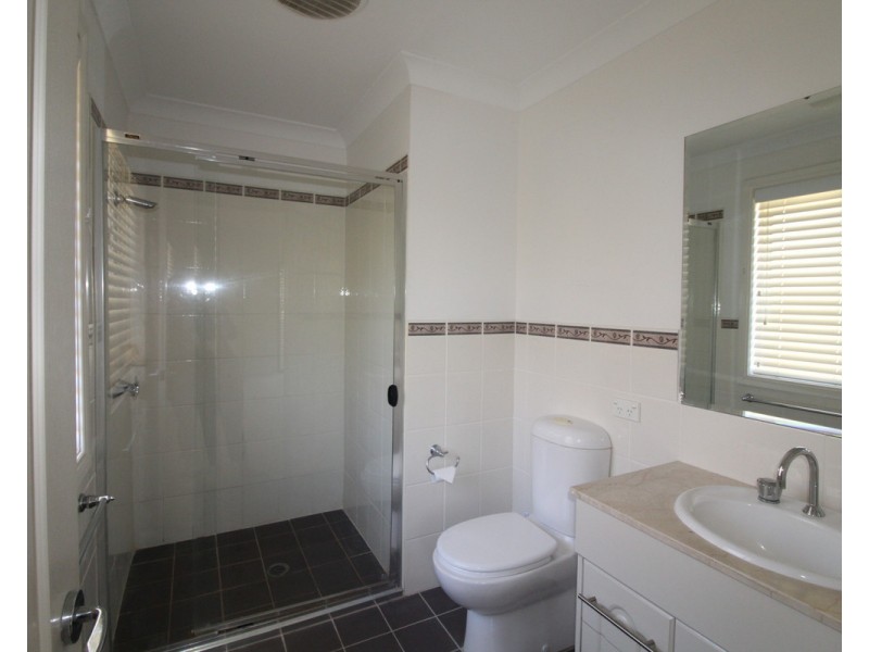9 Bridgewater Boulevard, Camden Park NSW 2570