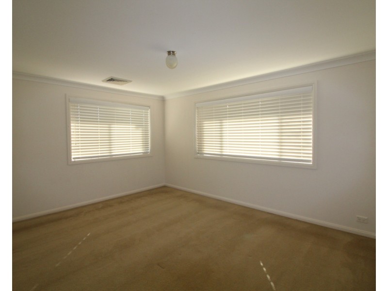 9 Bridgewater Boulevard, Camden Park NSW 2570