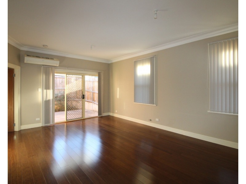 1/11 View Street, Camden NSW 2570