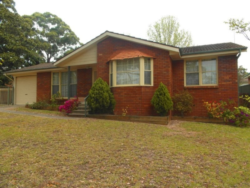 4 Templeton Road, Elderslie NSW 2570