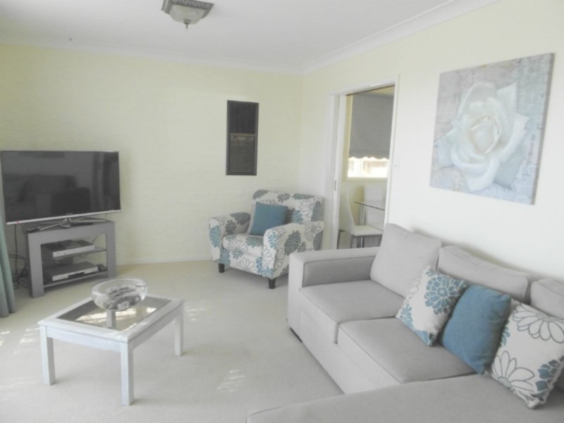 4 Templeton Road, Elderslie NSW 2570