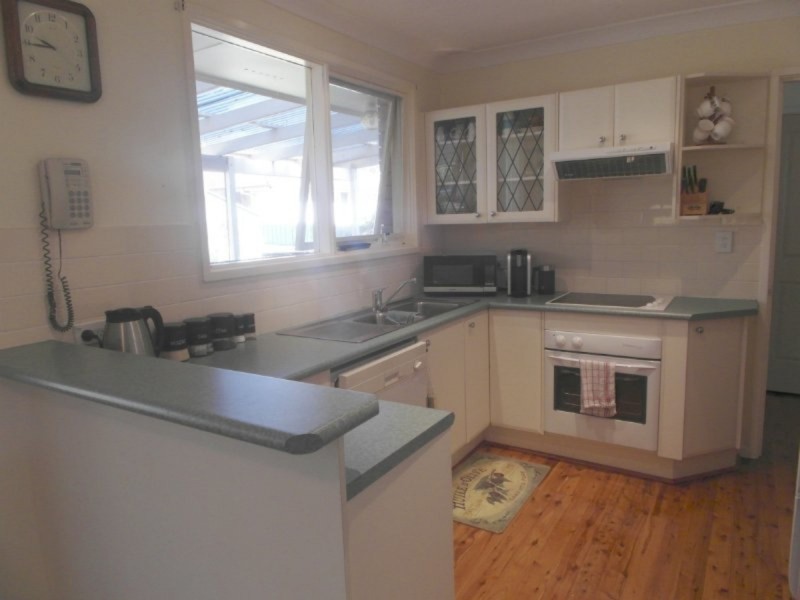 4 Templeton Road, Elderslie NSW 2570