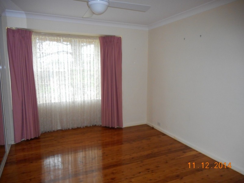 4 Templeton Road, Elderslie NSW 2570