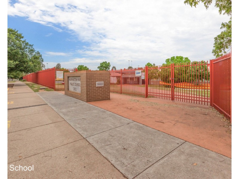12 Pincombe Crescent, Harrington Park NSW 2567