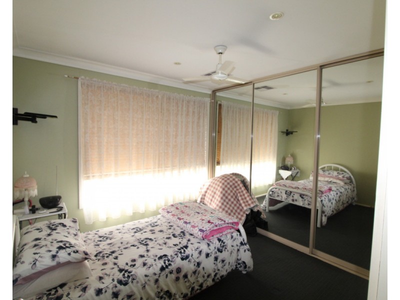 22 Wentworth Drive, Camden South NSW 2570