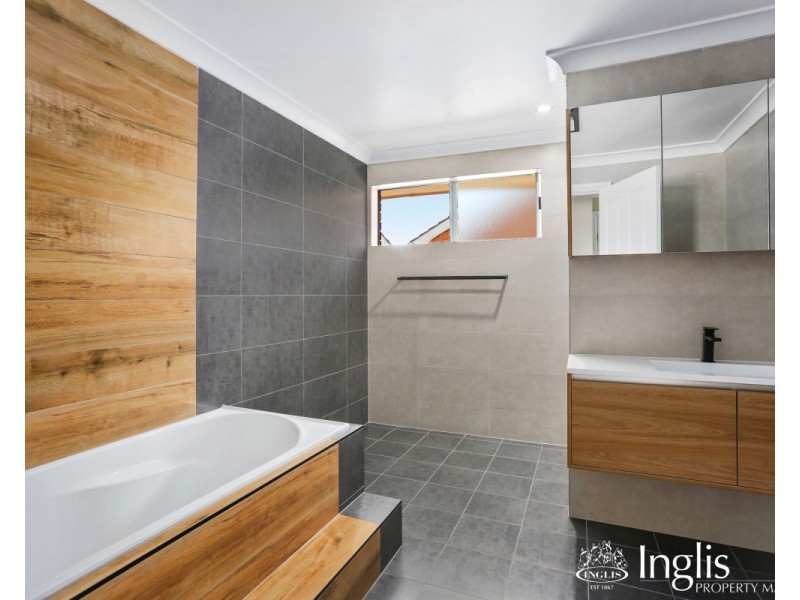 74 Woodland Crescent, Narellan NSW 2567