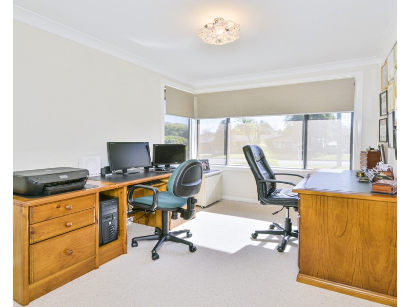 23 Wentworth Drive, Camden South NSW 2570