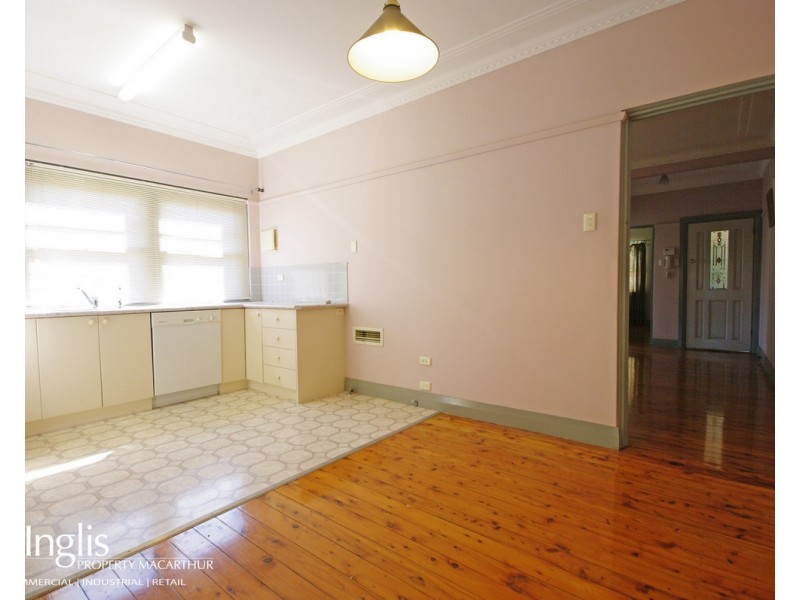 2/33 Elizabeth Street, Camden NSW 2570