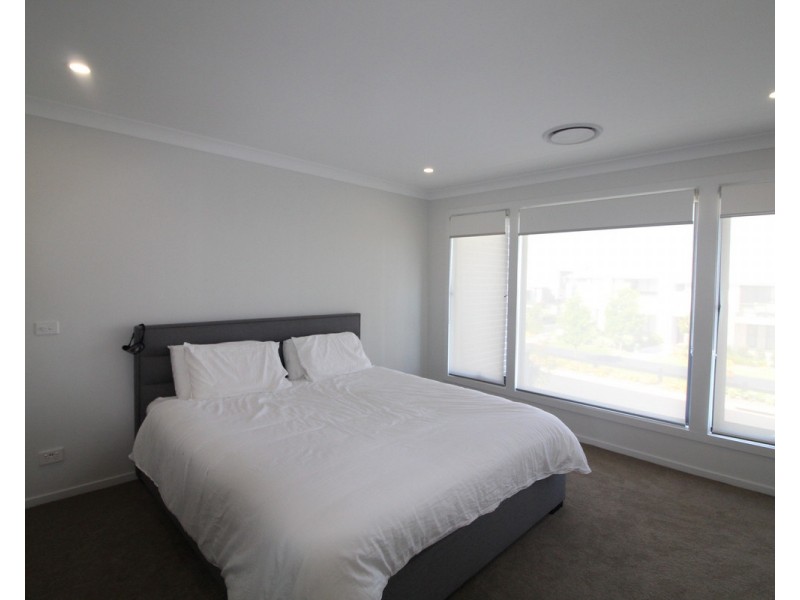 27 Bielski Crescent, Oran Park NSW 2570