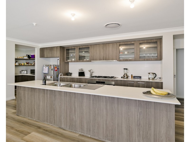 31 Hughes Avenue, Harrington Park NSW 2567