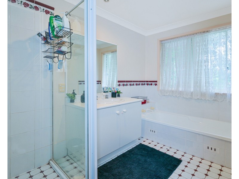 15 Dore Place, Mount Annan NSW 2567