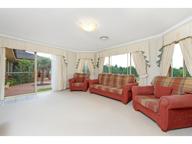 19 Camelot Cl, Kirkham NSW 2570