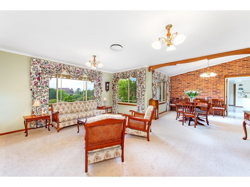 19 Camelot Cl, Kirkham NSW 2570