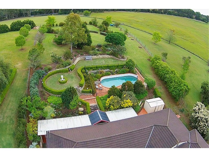 19 Camelot Cl, Kirkham NSW 2570