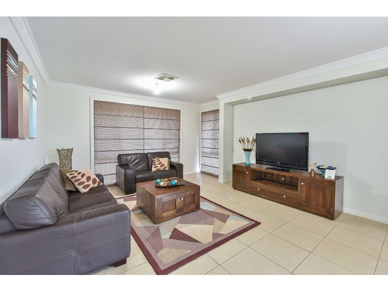 42 Folkes, Elderslie NSW 2570