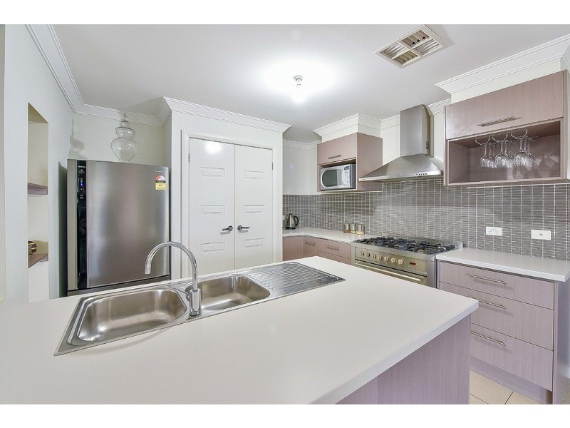 42 Folkes, Elderslie NSW 2570