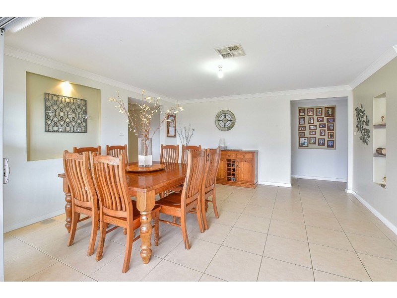 42 Folkes, Elderslie NSW 2570
