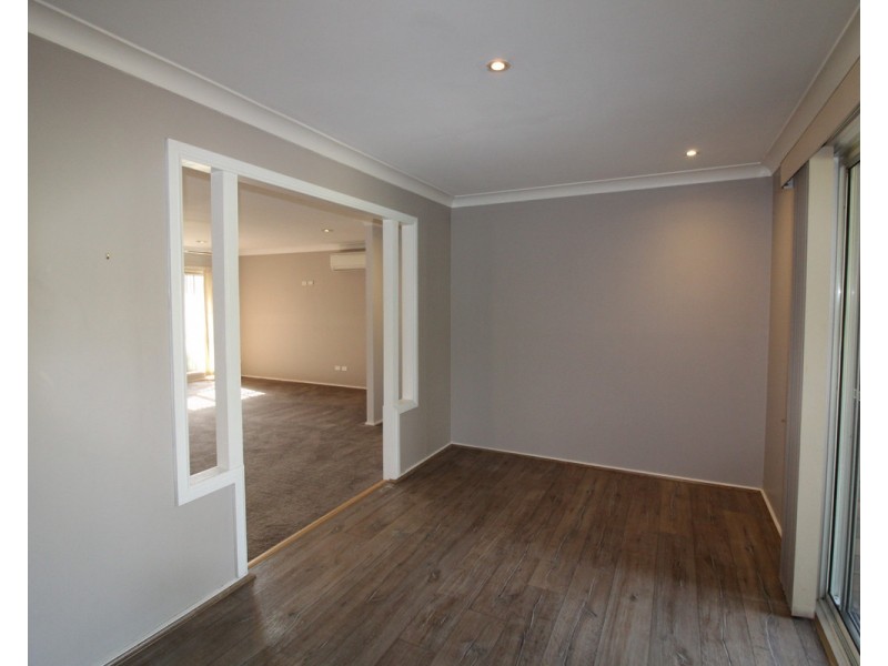 13 West Place, Camden South NSW 2570