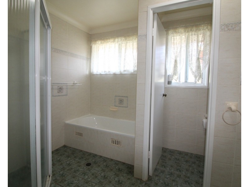 13 West Place, Camden South NSW 2570