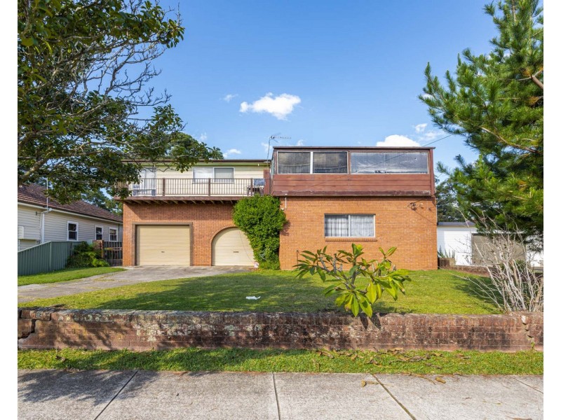 601 Henry Lawson Drive, East Hills NSW 2213